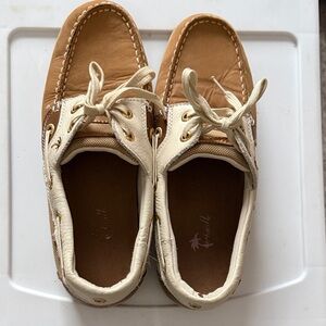 Cream and Tan Leather Margaritaville Boat Shoes size 8.5